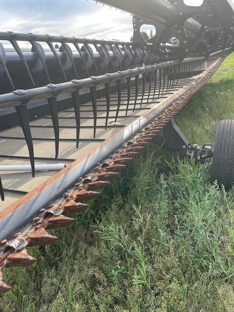 2017 MacDon FD75-40 Header Combine