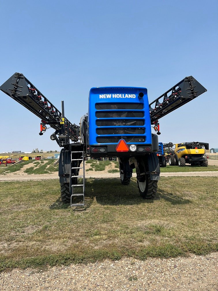 2022 New Holland SP410F Sprayer/High Clearance