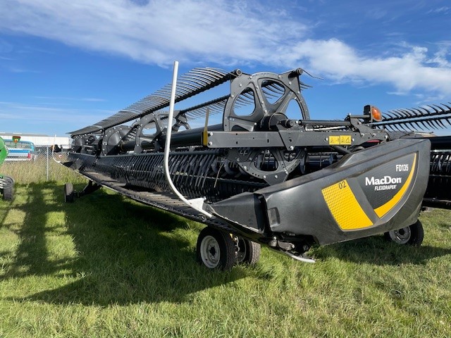 2021 MacDon FD135 Header Combine