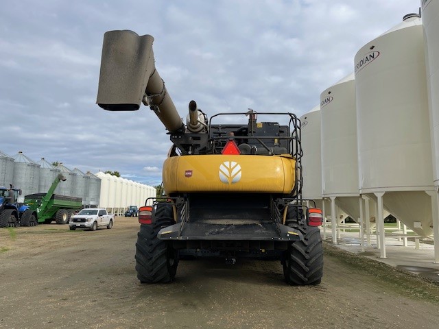 2024 New Holland CR8.90 Combine