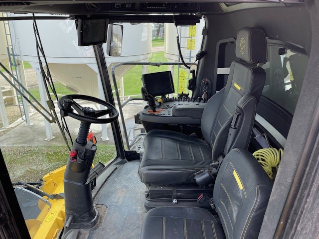 2024 New Holland CR8.90 Combine