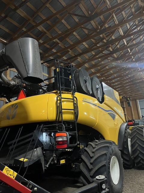 2024 New Holland CR10.90 Combine