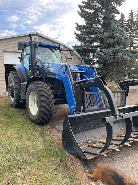 2014 New Holland T7.210 Tractor