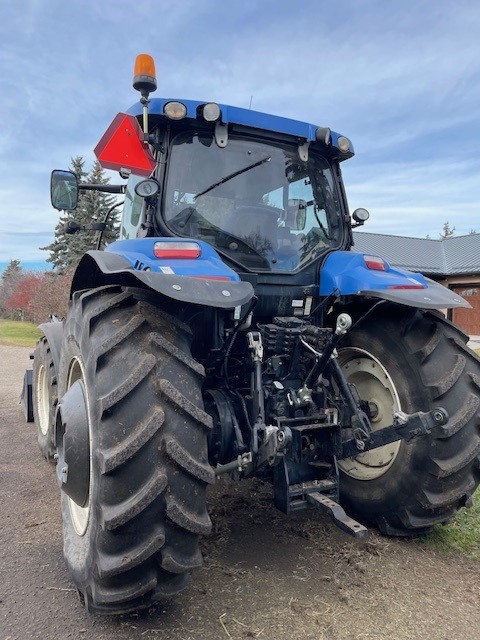 2014 New Holland T7.210 Tractor