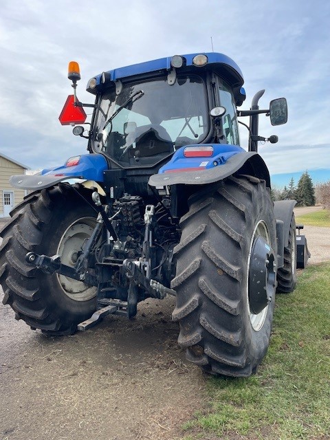 2014 New Holland T7.210 Tractor