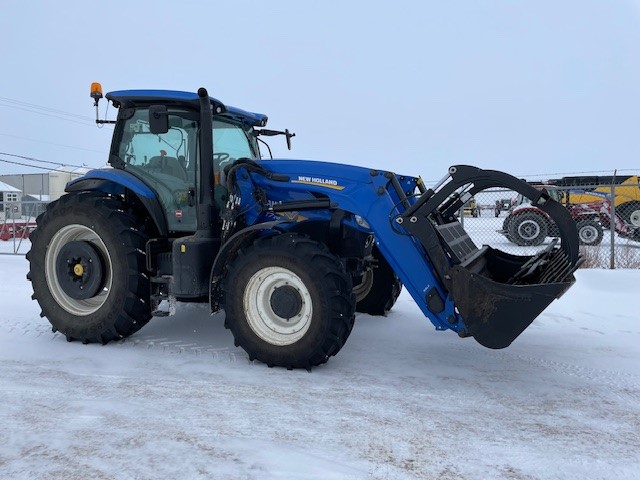 2022 New Holland T7.210 Tractor