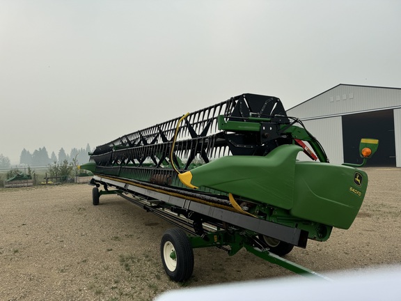 2017 John Deere 640FD Header Combine