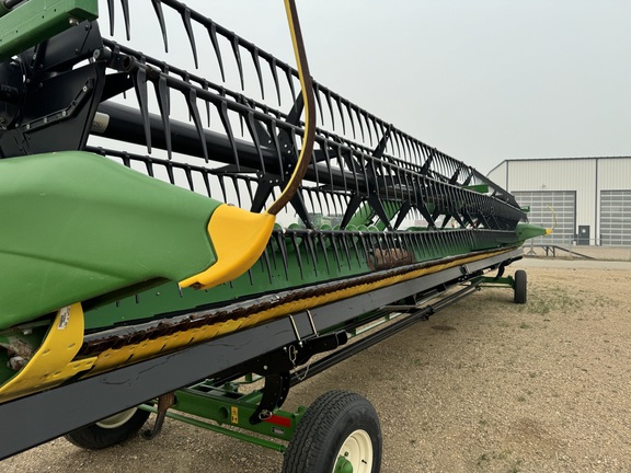 2017 John Deere 640FD Header Combine