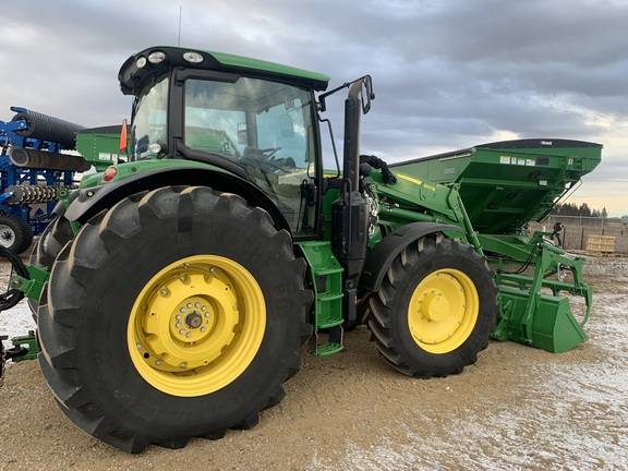 2019 John Deere 6175R Tractor