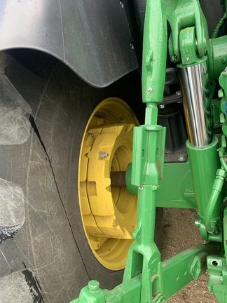 2019 John Deere 6175R Tractor