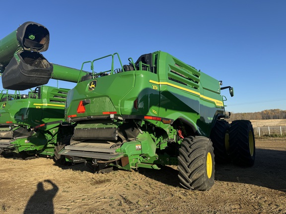 2022 John Deere X9 1100 Combine
