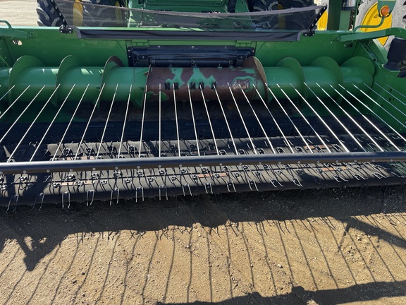 2013 John Deere S670 Combine