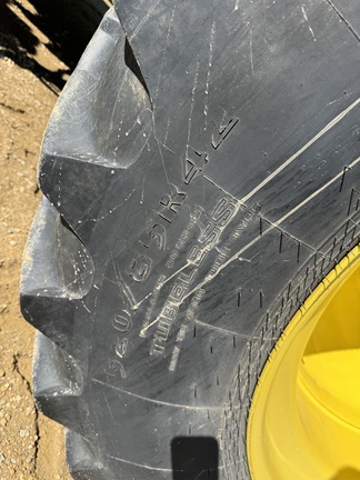 2013 John Deere S670 Combine