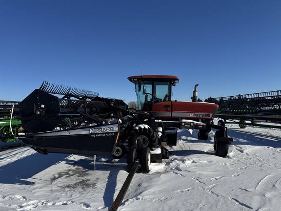 2002 Westward 9350 Windrower