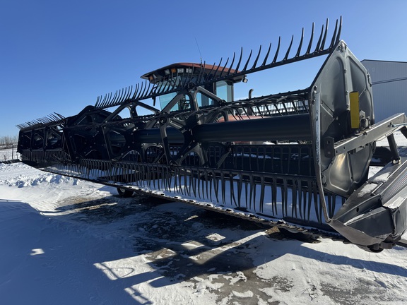 2002 Westward 9350 Windrower