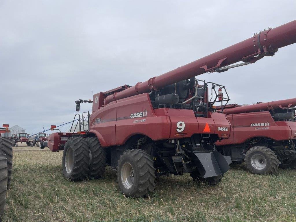 2023 Case 8250 Combine