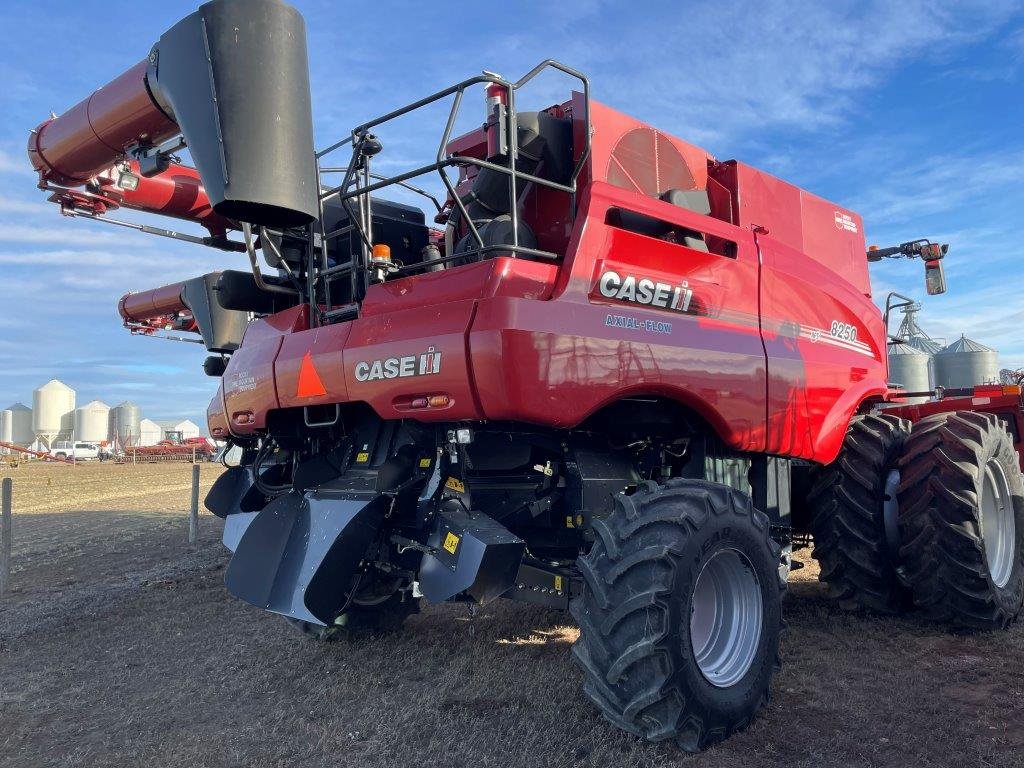 2019 Case 8250 Combine