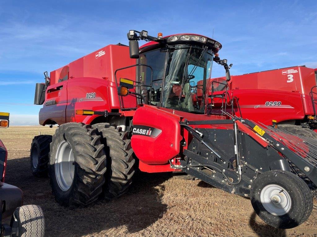 2019 Case 8250 Combine