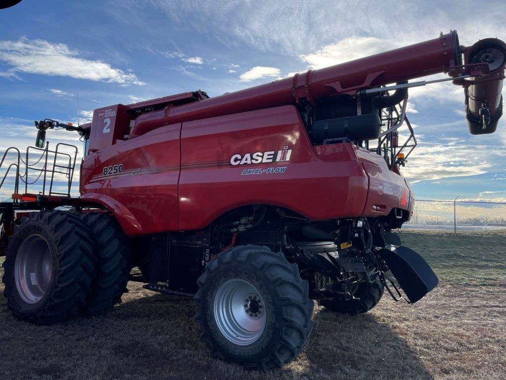 2019 Case 8250 Combine