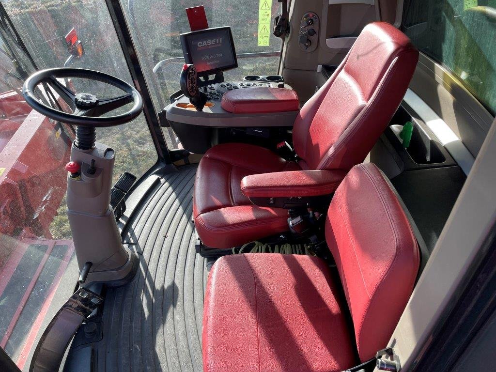 2019 Case 8250 Combine