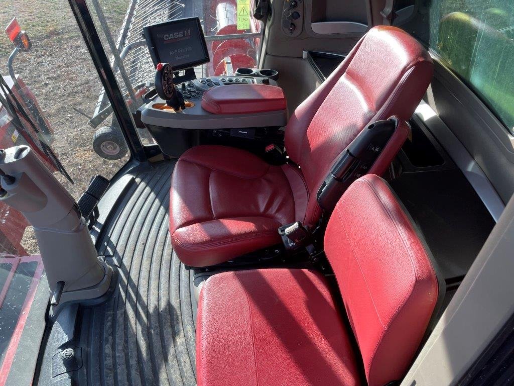 2019 Case 8250 Combine
