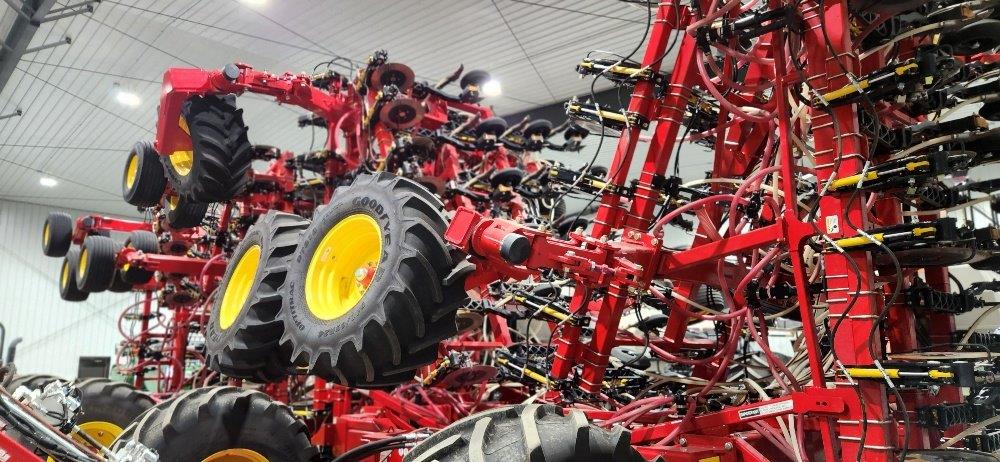 2023 Bourgault 3335-76 Seeding Tool