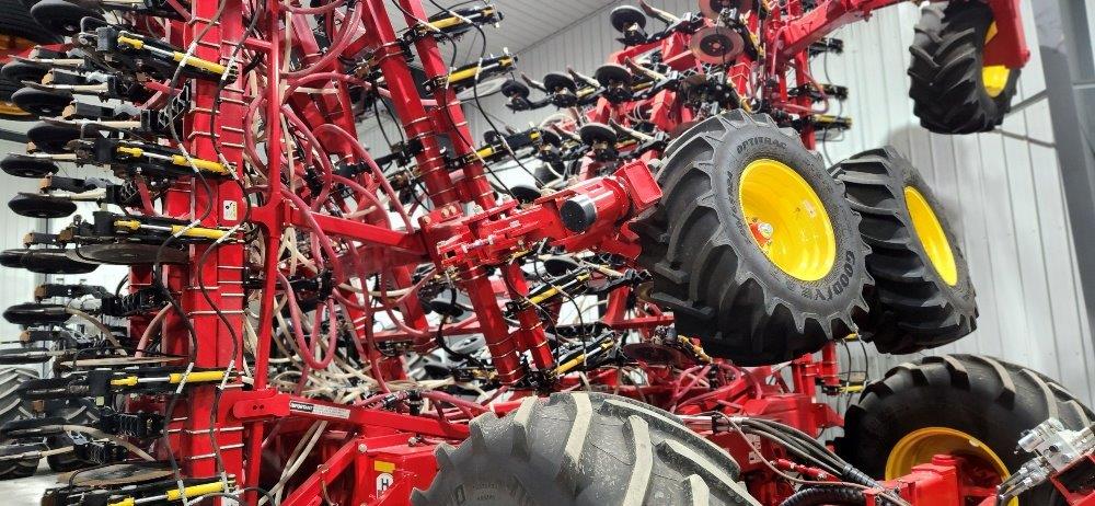 2023 Bourgault 3335-76 Seeding Tool