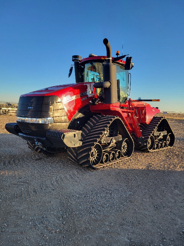 2023 Case 620Q Tractor Rubber Track