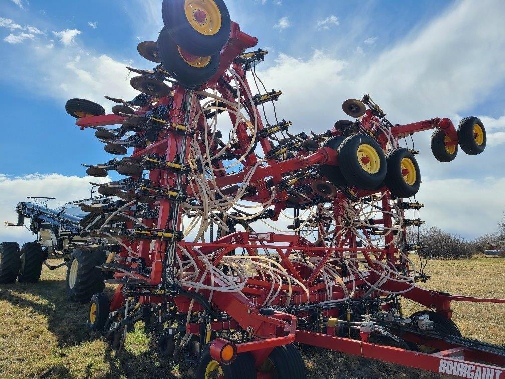 2009 Bourgault 3310-55 Seeding Tool