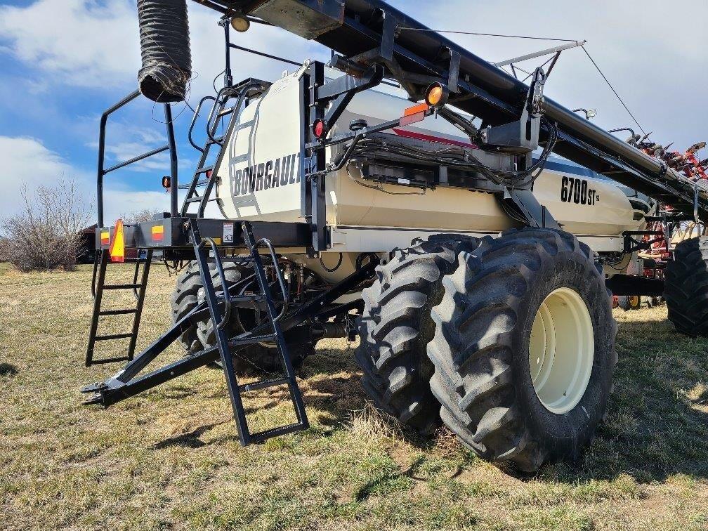 2009 Bourgault 3310-55 Seeding Tool