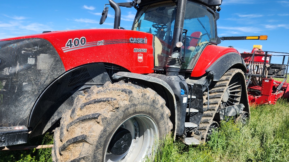 2021 Case MAG400RT Tractor