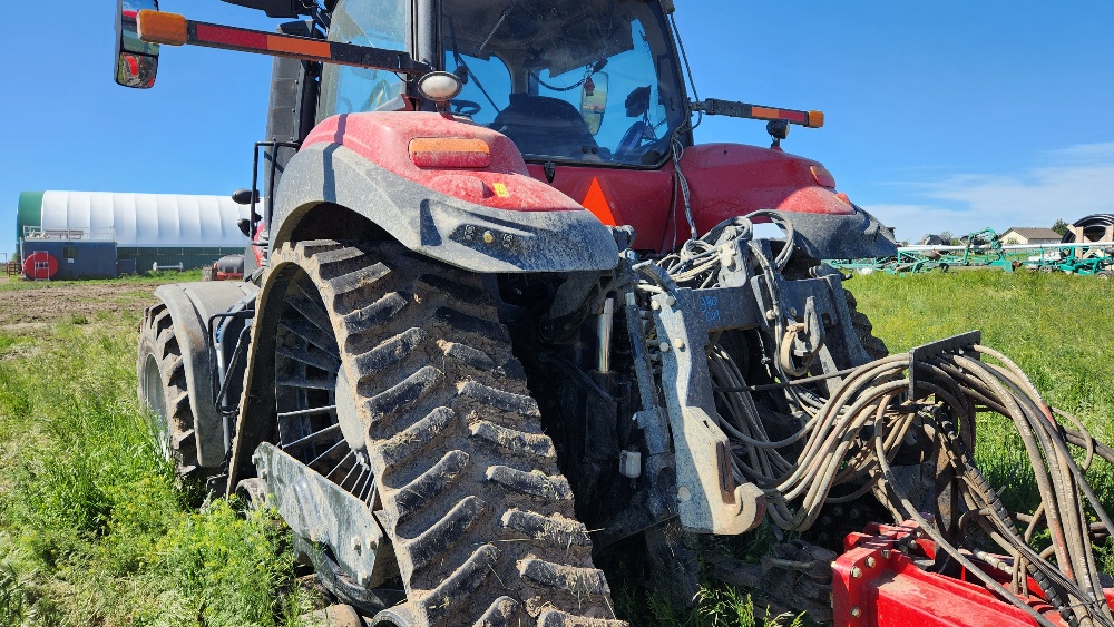 2021 Case MAG400RT Tractor