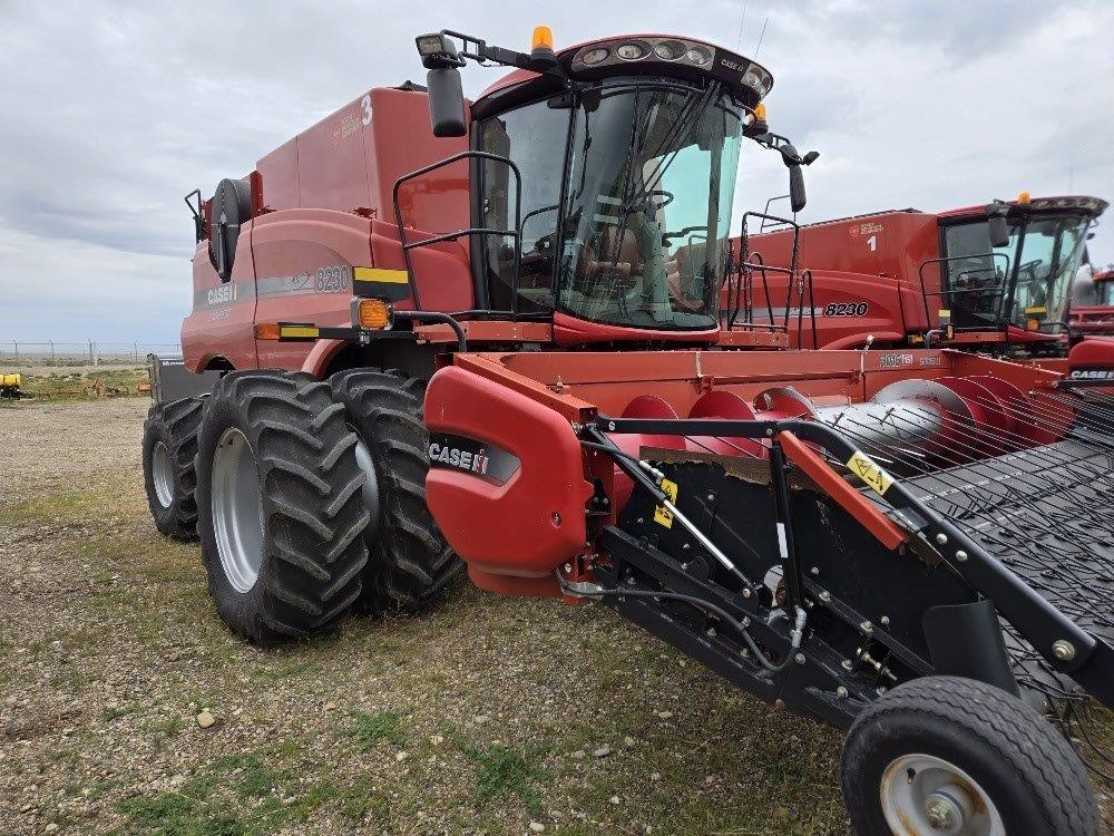 2014 Case 8230 Combine