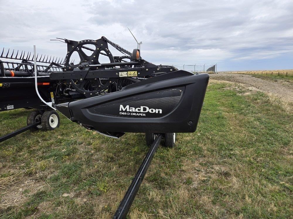 2015 MacDon D65-40 Header Combine