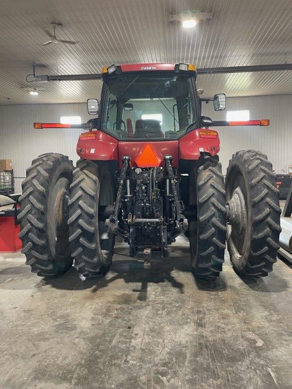 2010 Case MAG335 Tractor