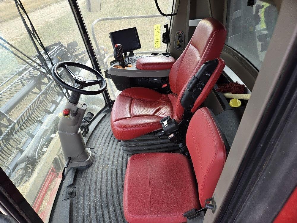 2020 Case 8250 Combine