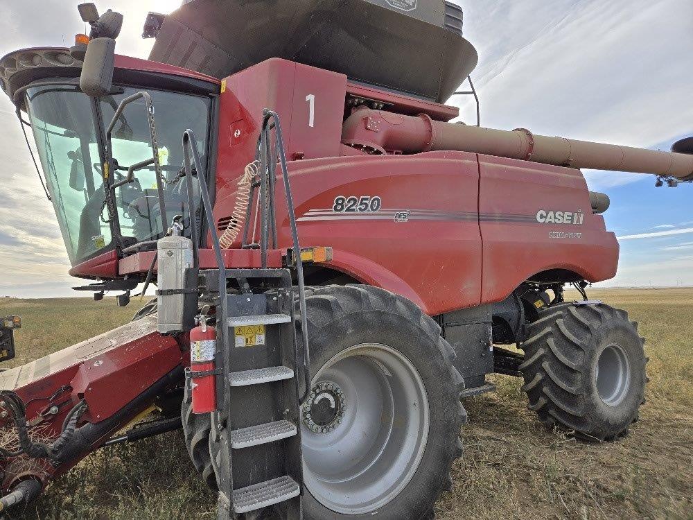 2020 Case 8250 Combine