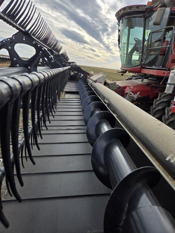 2019 MacDon FD140 Header Combine