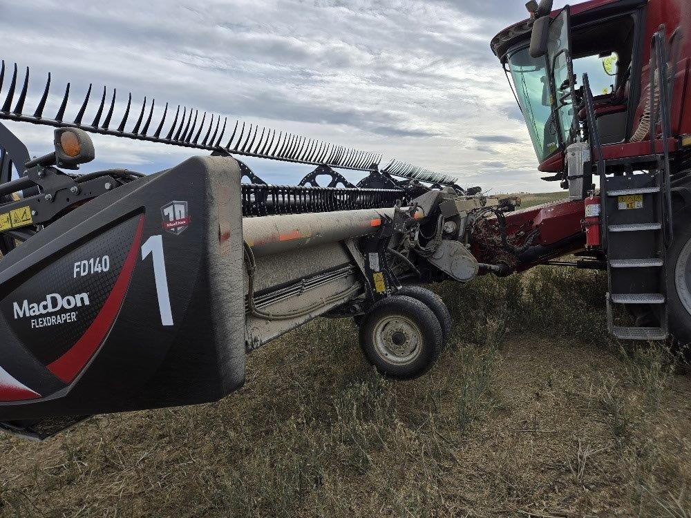 2019 MacDon FD140 Header Combine