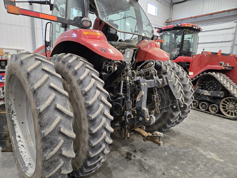 2014 Case MAG260 Tractor