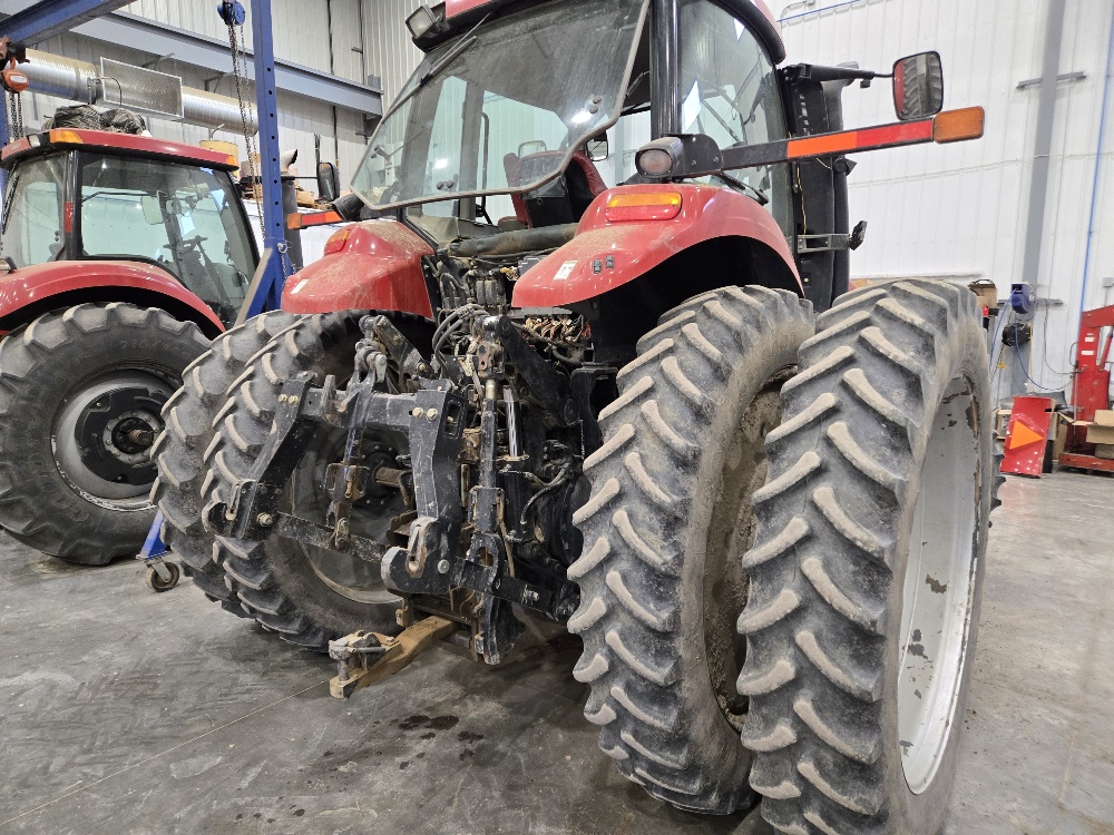 2014 Case MAG260 Tractor