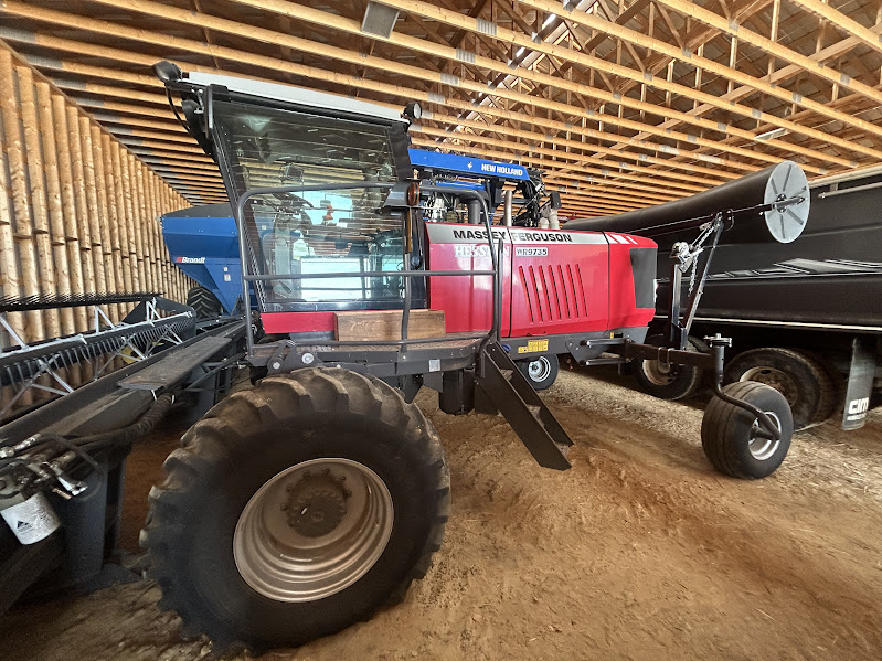 2014 Massey Ferguson WR9735 Windrower