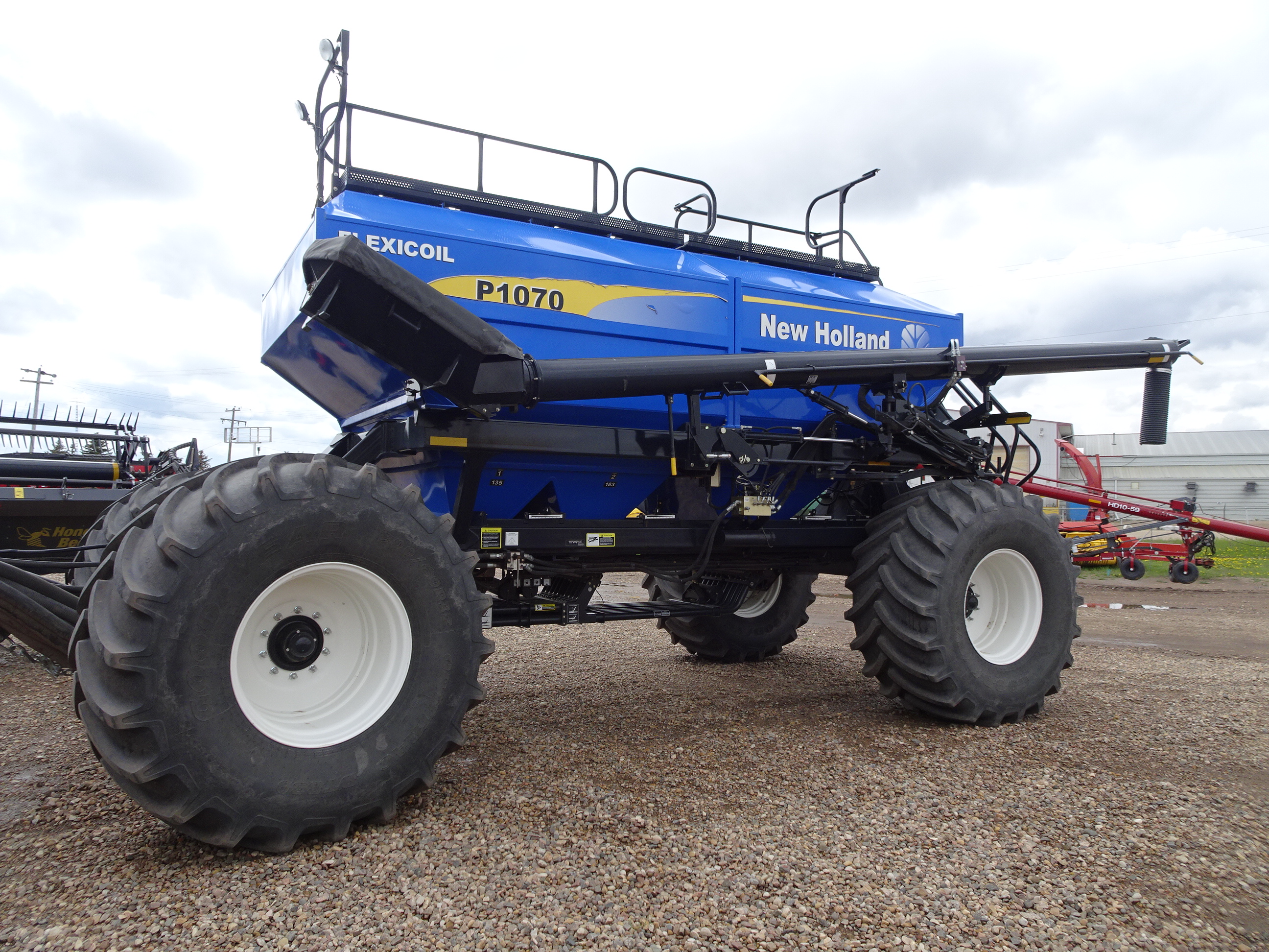 2014 New Holland P1070 Air Tank/Cart