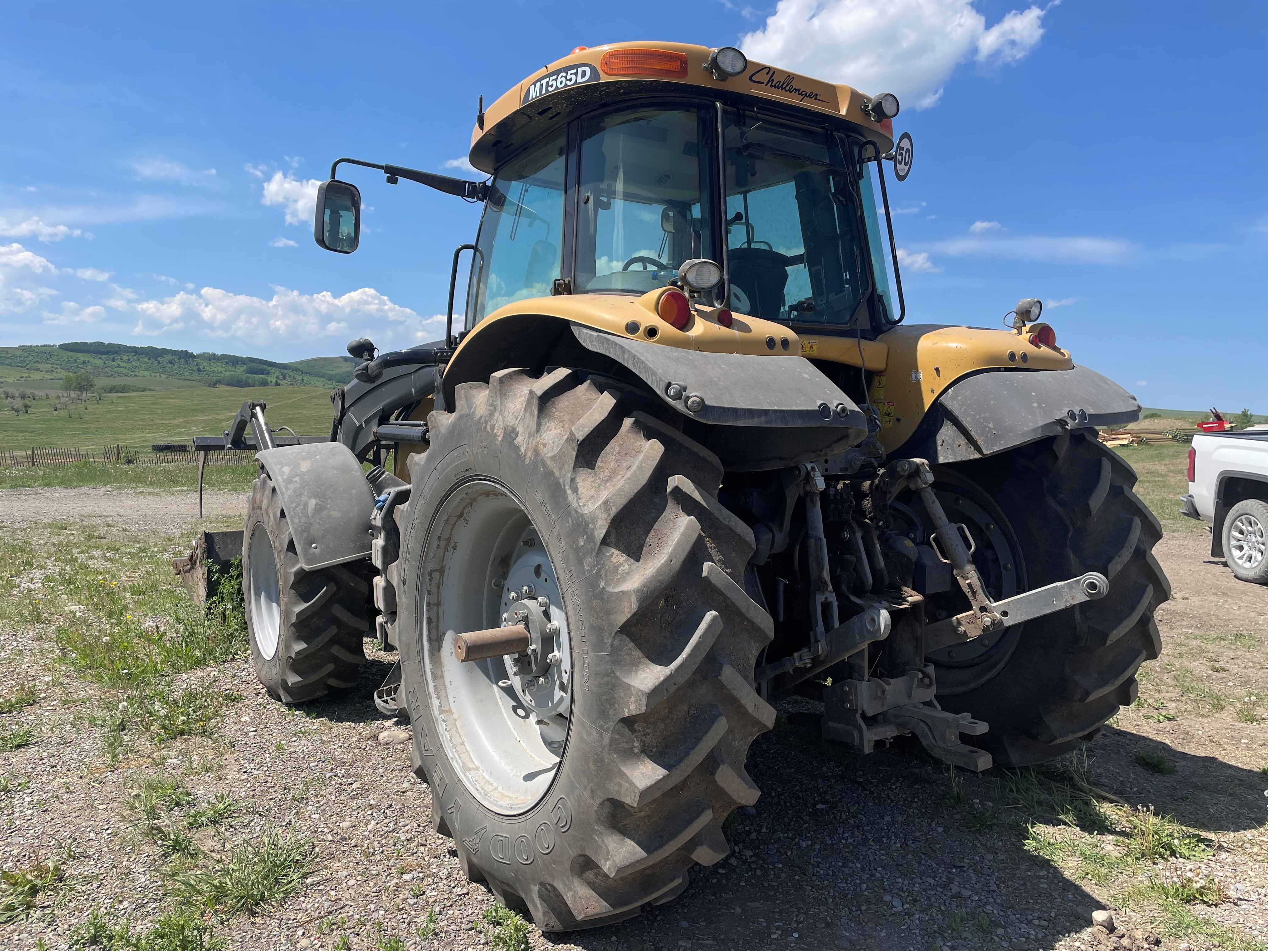 2013 Challenger MT565D Tractor