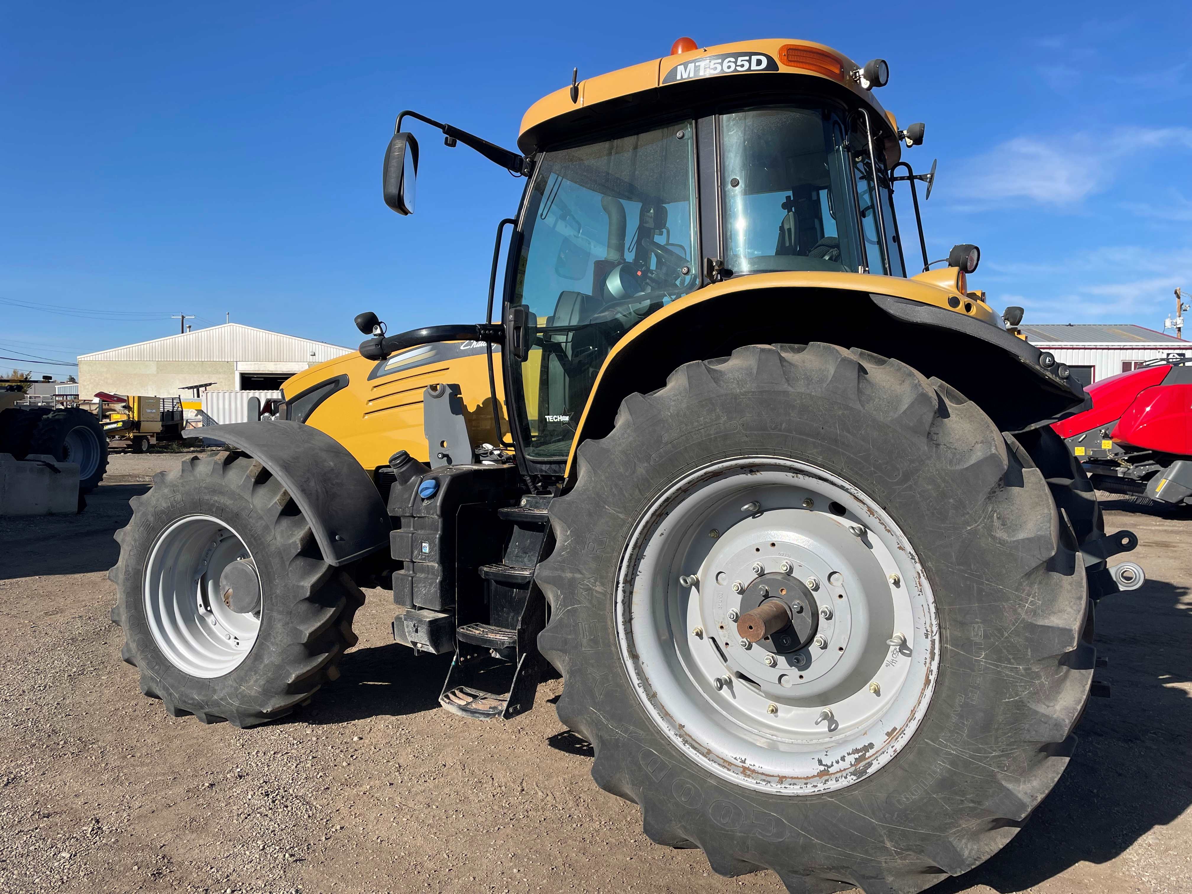 2013 Challenger MT565D Tractor