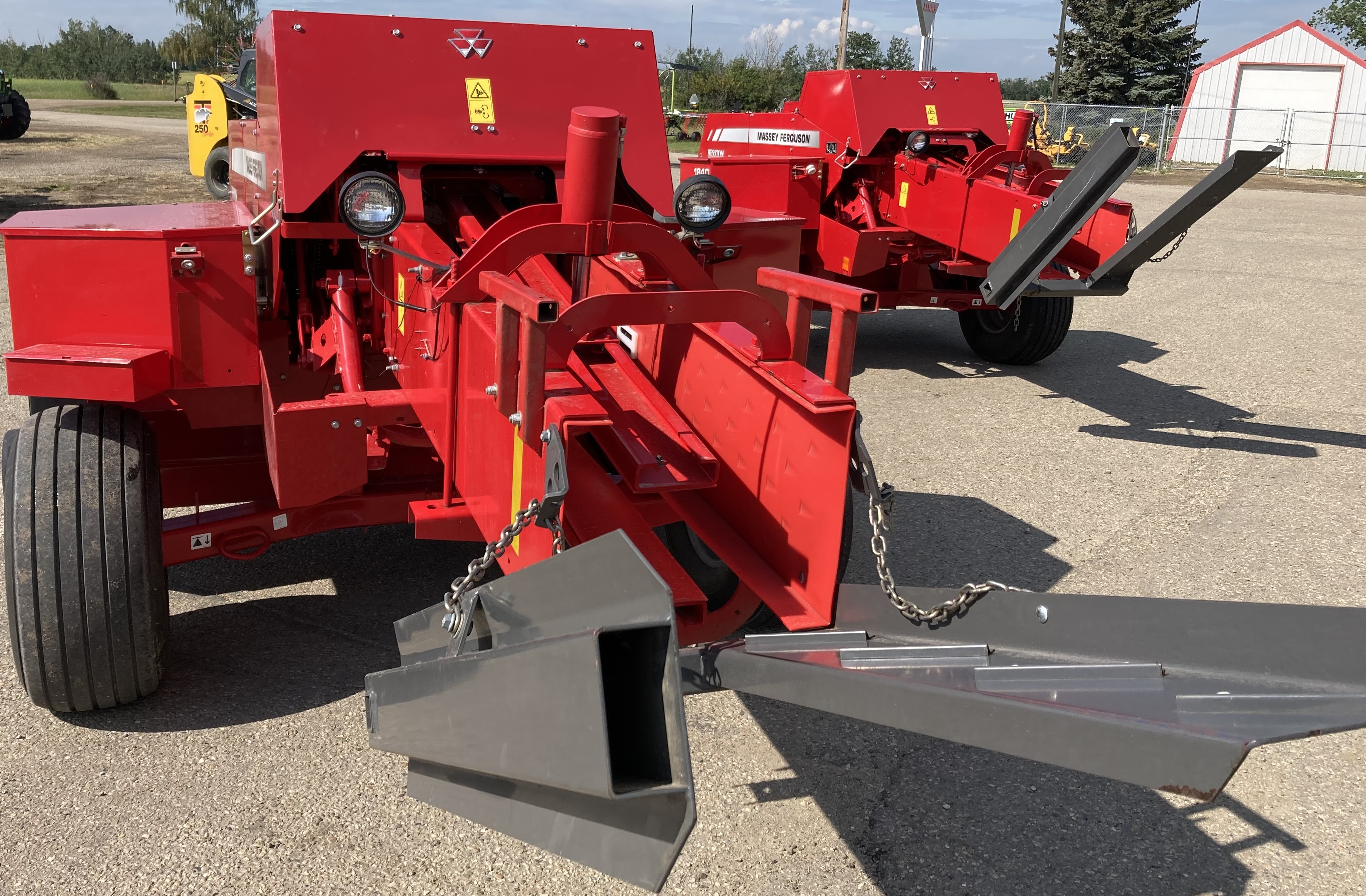 2016 Massey Ferguson 1840 Baler/Square