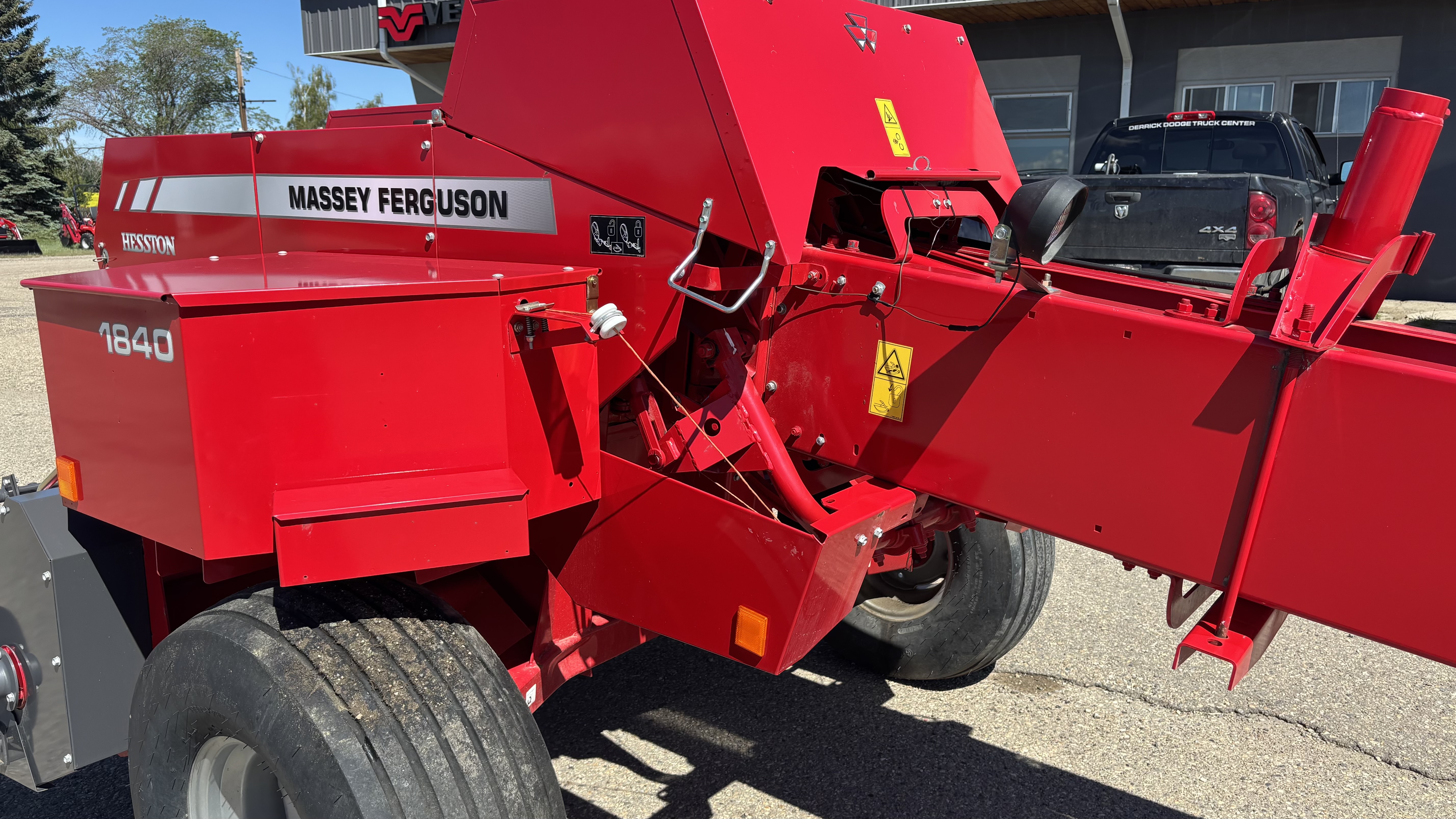 2014 Massey Ferguson 1840 Baler/Square
