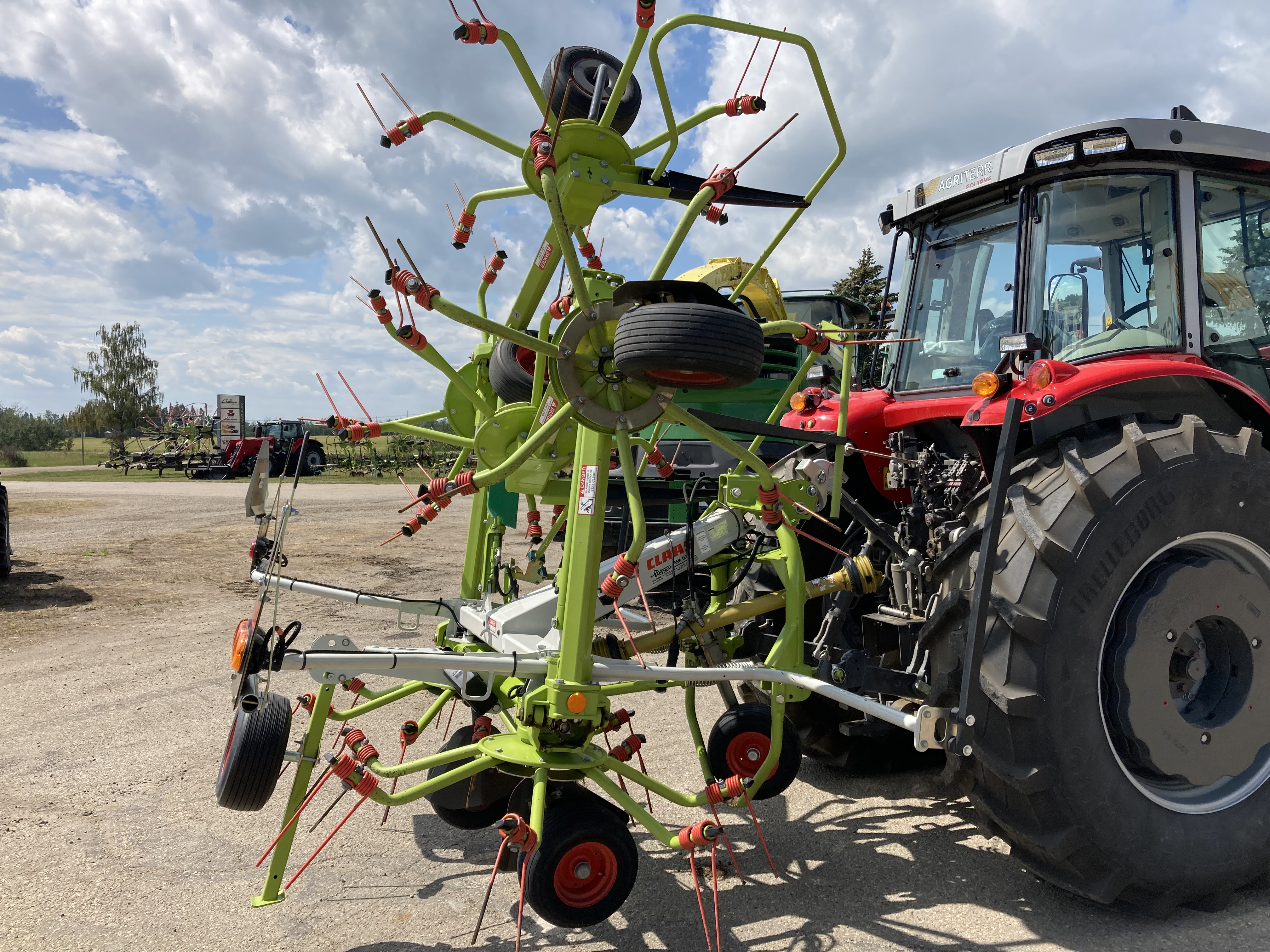 2020 CLAAS 800 Tedder