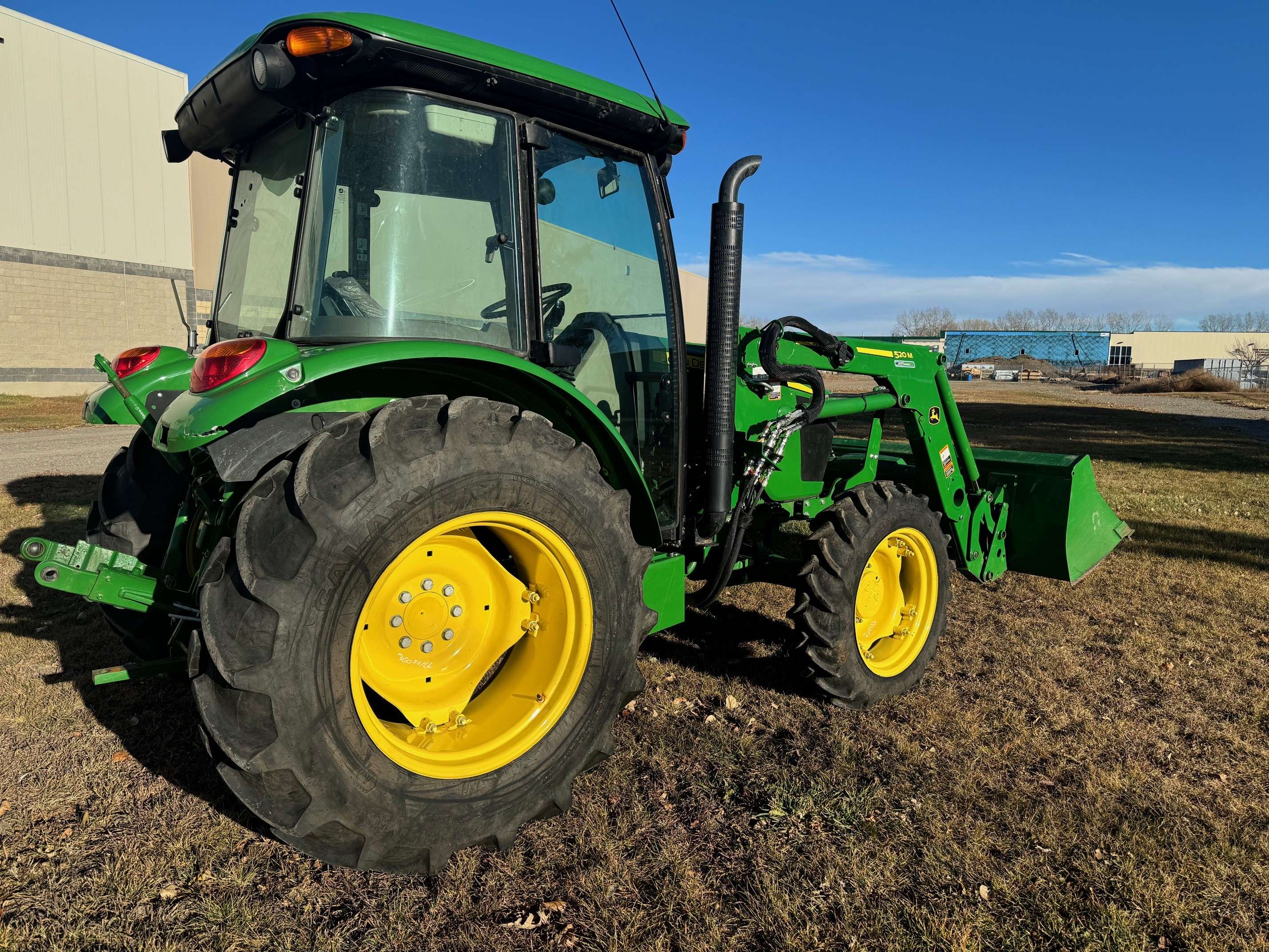 2019 John Deere 5075E Tractor