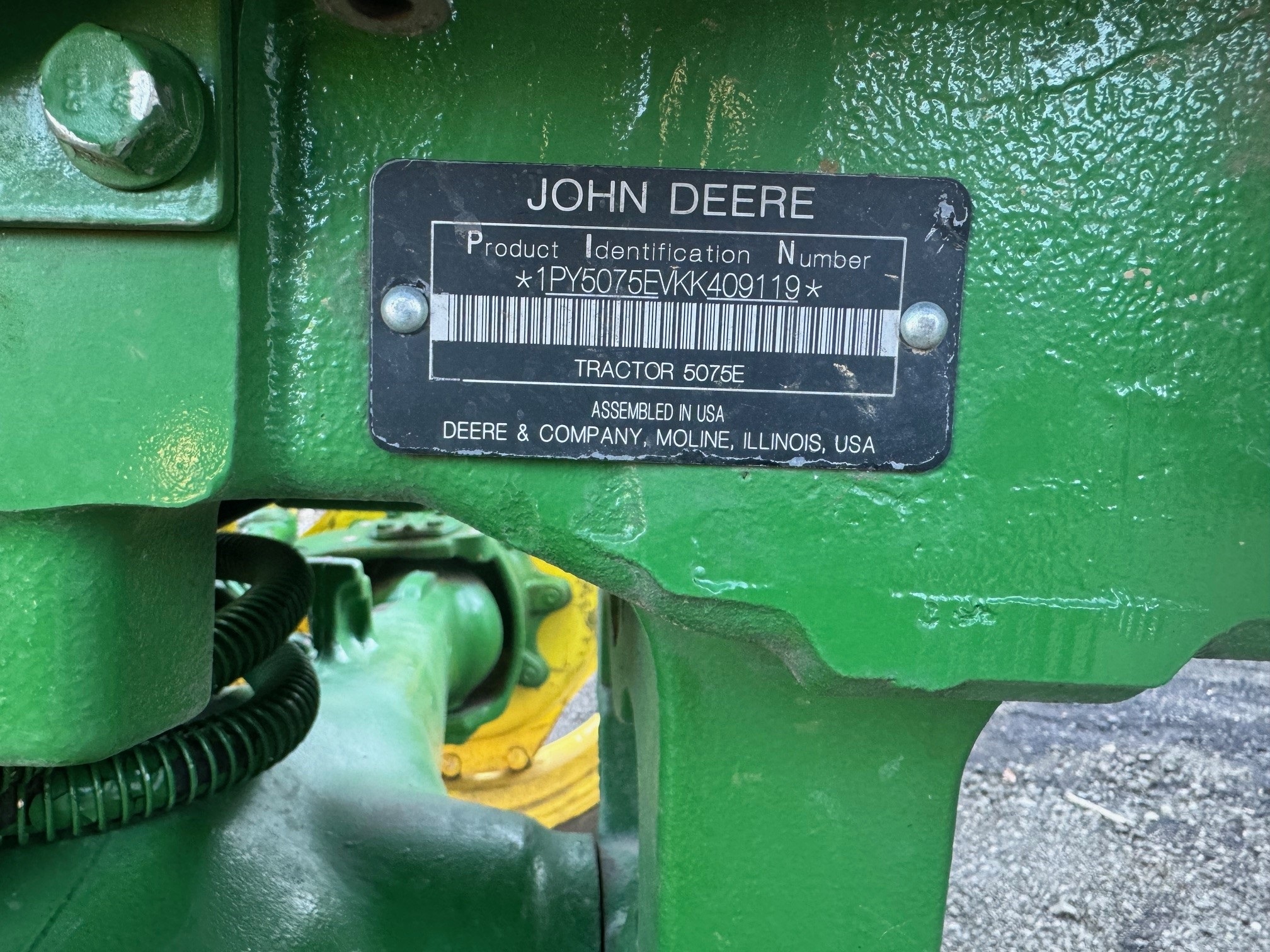 2019 John Deere 5075E Tractor